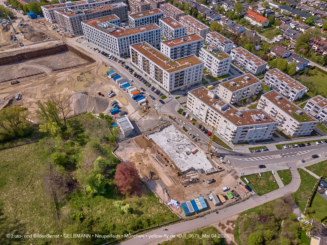 04.05.2023 - Luftbilder vom Alexisqaurtier und Pandion Verde in Neuperlach